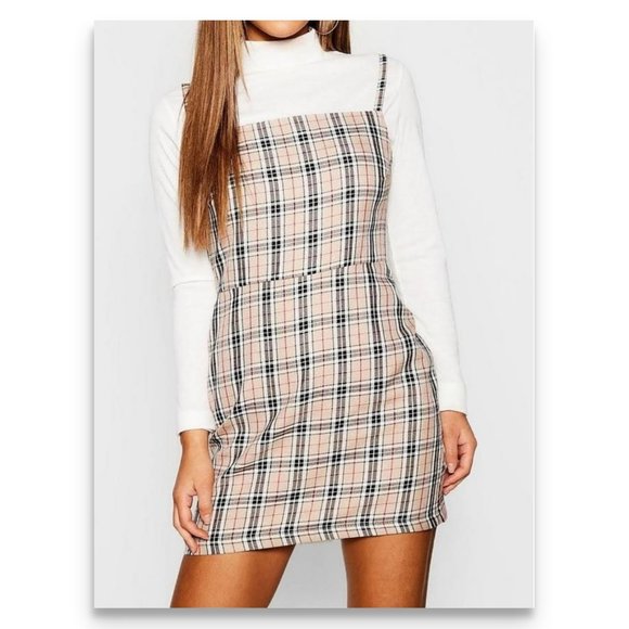 Boohoo Petite Dresses & Skirts - Boohoo Petite Woven Square Neck Checkered Dress